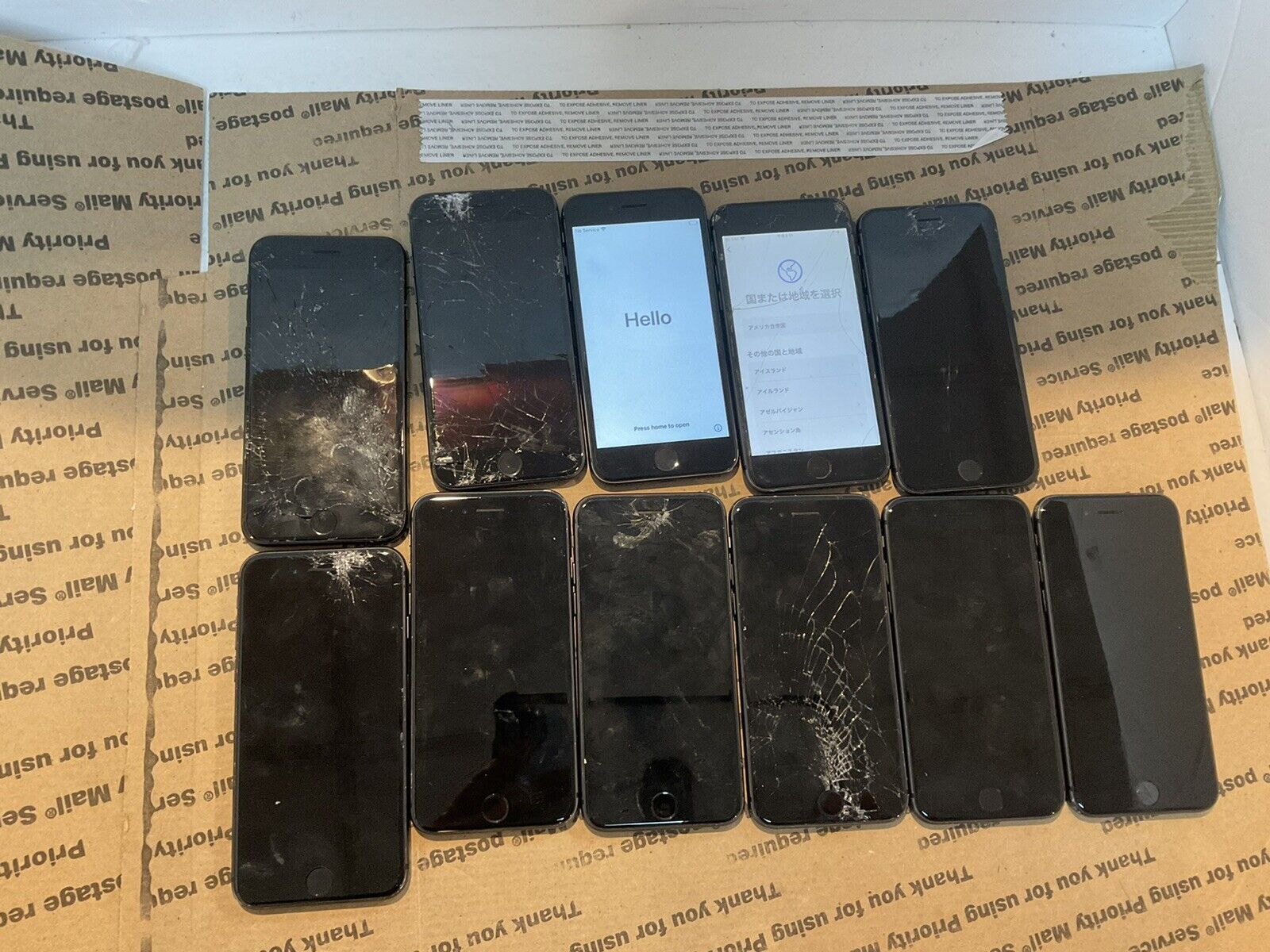 Lot of 11Apple iPhone 8 64gb As-Is, Parts